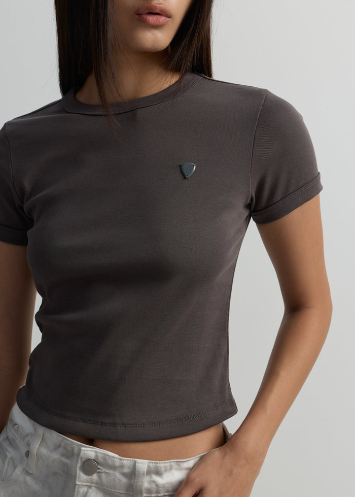 VERTICAL BACK-SEAM RIBBED TEE