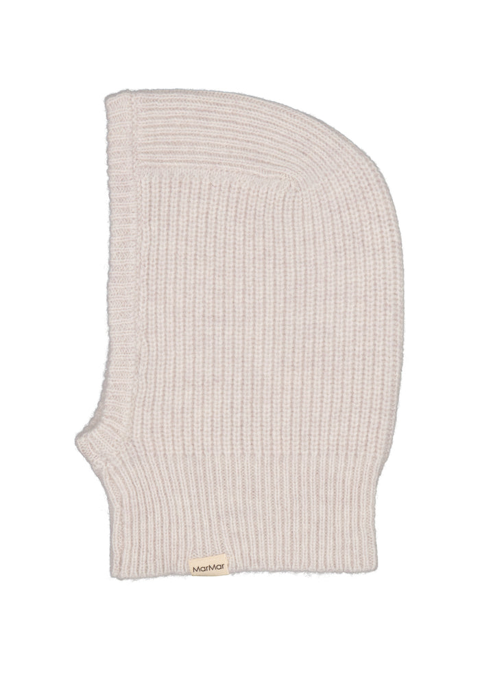 Strikket balaclava i lys beige med ribbet struktur og bred kant