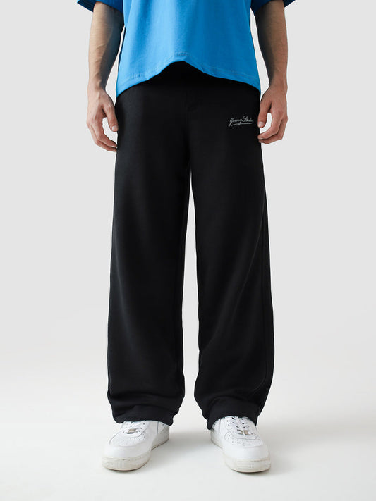 Black Baggy Trouser – Baggy Trousers | GROOVY Pakistan