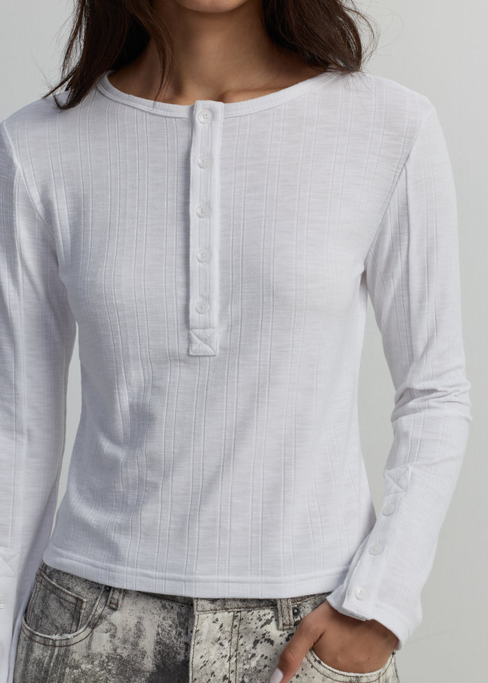 BUTTON-CUFF HENLEY TOP