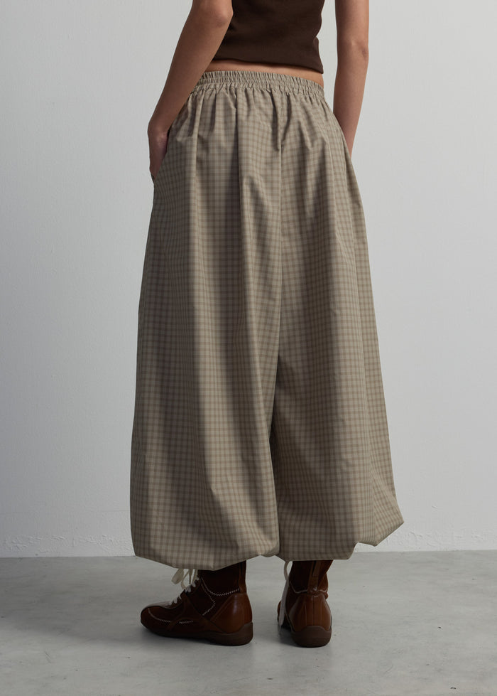 CHECKED BALLOON DRAWSTRING PANTS