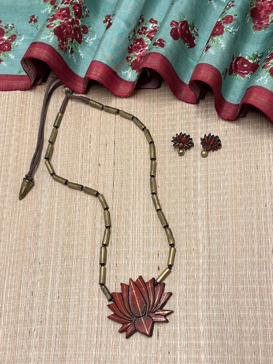 Crimson Lotus Terracotta Set