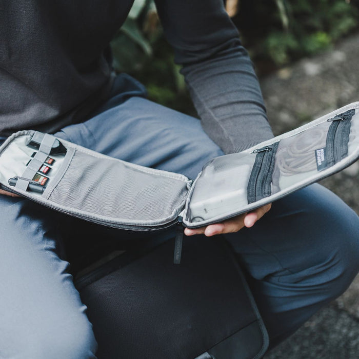 DAYFARER Tech Pouch