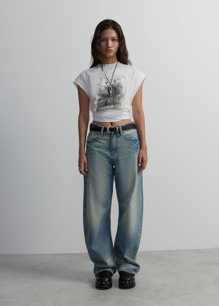 DISTRESSED HEM SLEEVELESS TEE