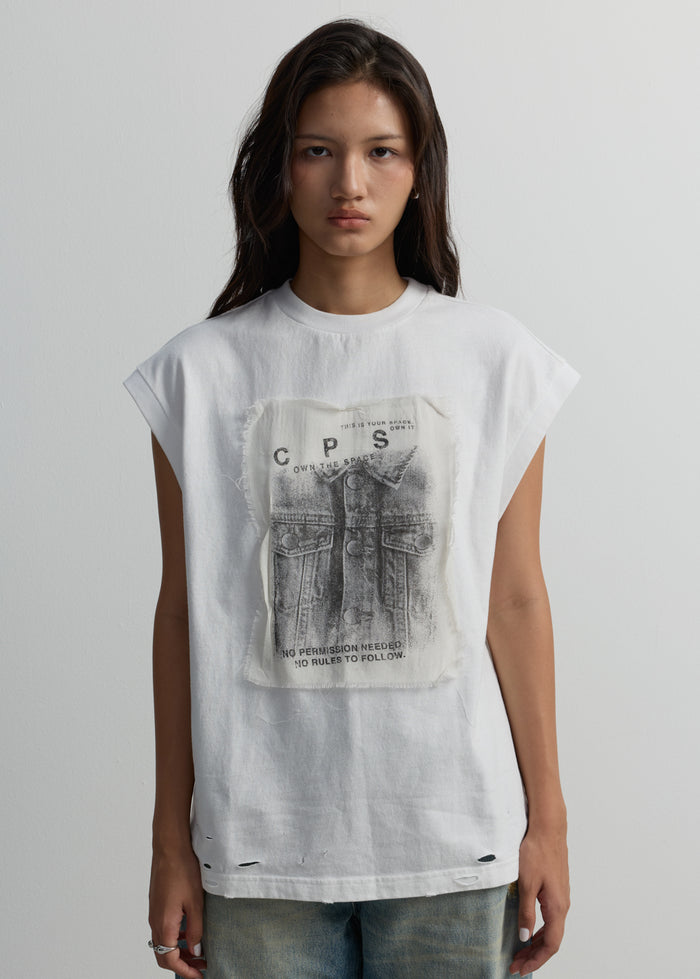 DISTRESSED HEM SLEEVELESS TEE