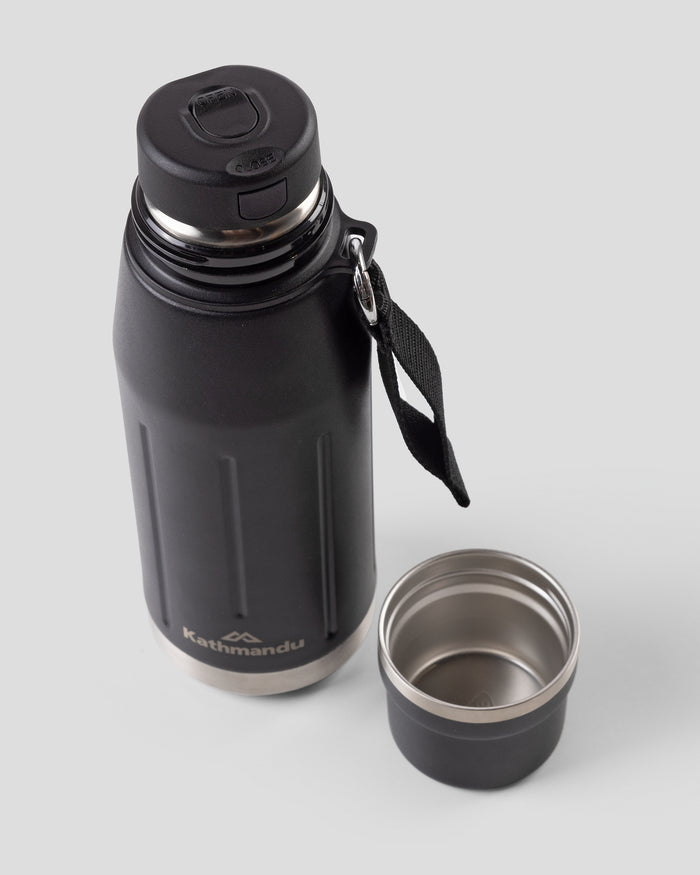 b1491_o4w_insulated_flask_with_cup_650_ml_black_b_1600x2000_2a2e340_1756934290000