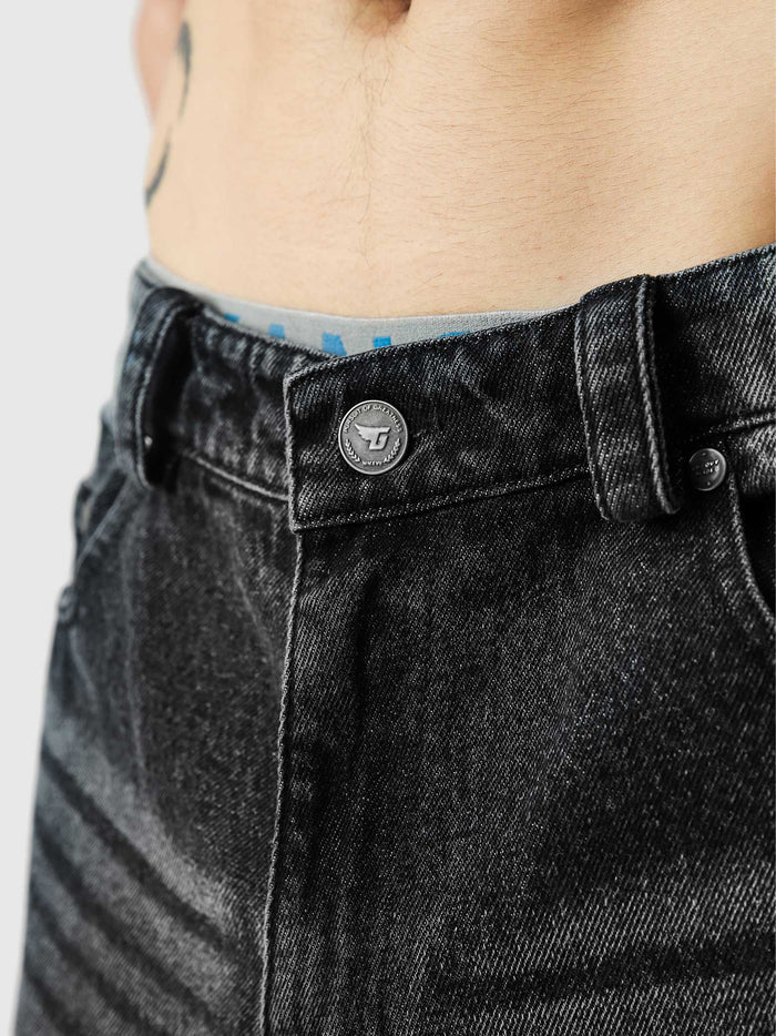 Jorts hard washed grey denim shorts couple lifestyle shot Pakistan – GROOVY