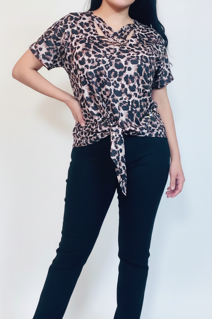 Leopard Nee Top