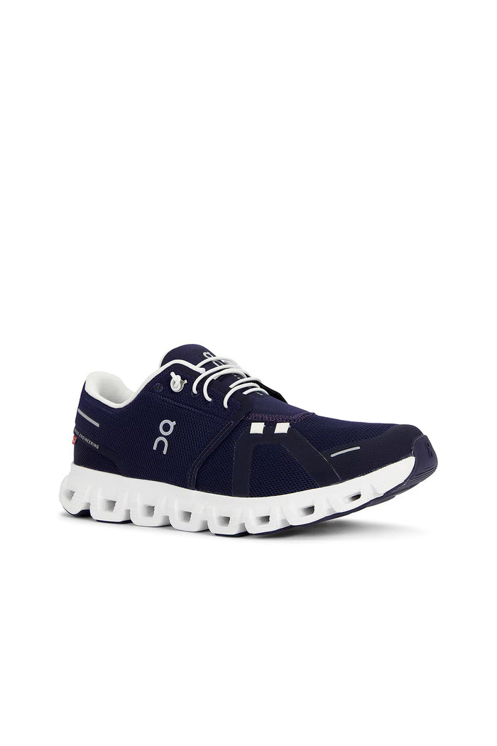 ON Cloud 6 Midnight/White