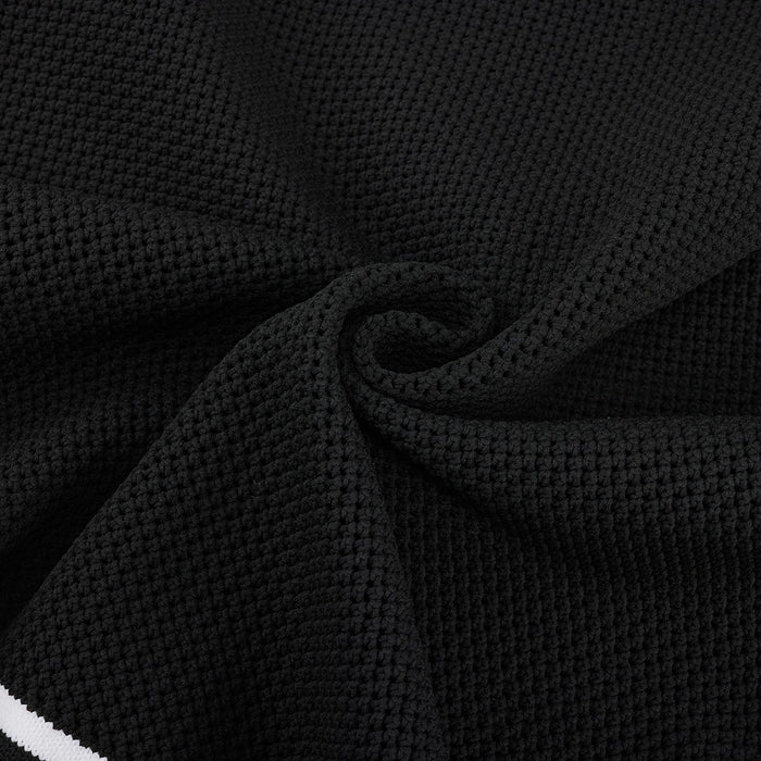 Punched V-neck Vest (Black)