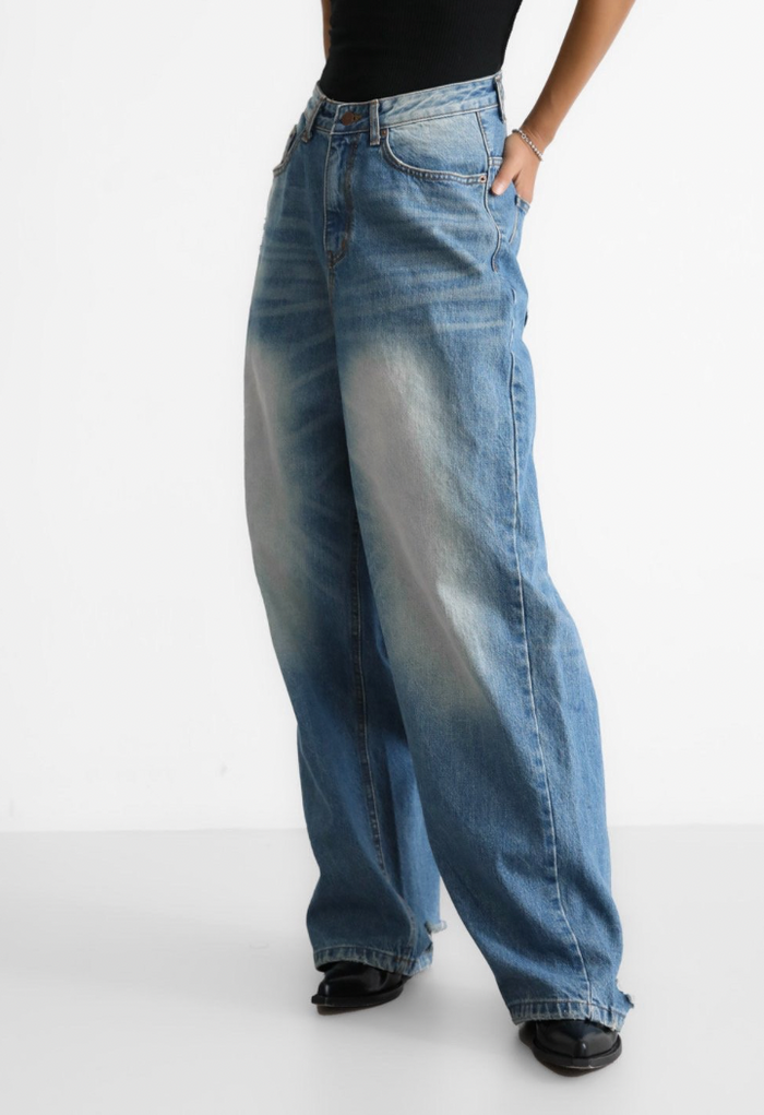 Relaxed Oversized Jeans
