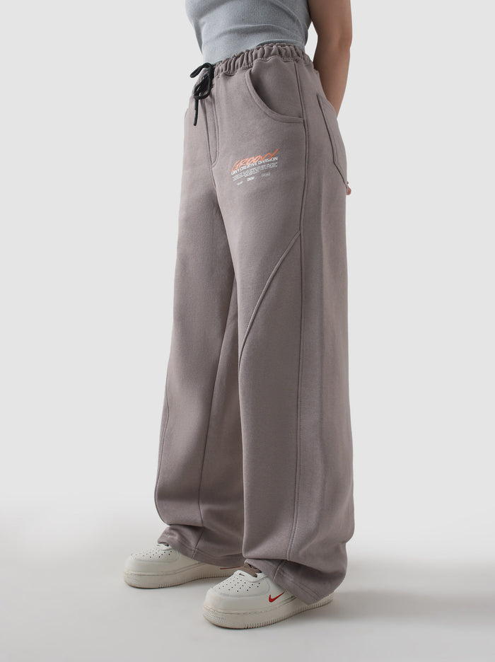 Unity VI sandstone winter trouser male model back view baggy fit Pakistan – GROOVY